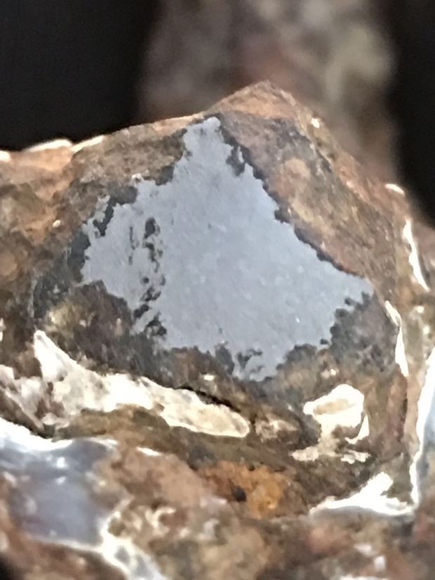 硫酸酸洗的照片,是铁陨石吗?_360问答
