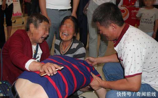 男子换骨髓失败死亡，家属把尸体搬回家，男子半夜苏醒，悲剧发生