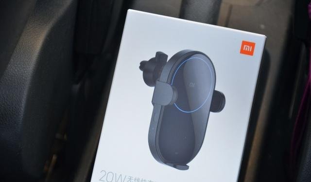 小米20W无线车充评测,堪称小米9专用配件