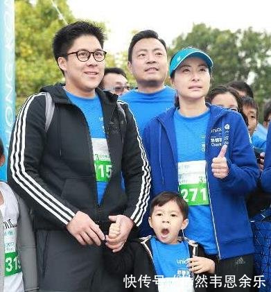 郭晶晶在今年1月已生下第三胎女儿,网友说,太