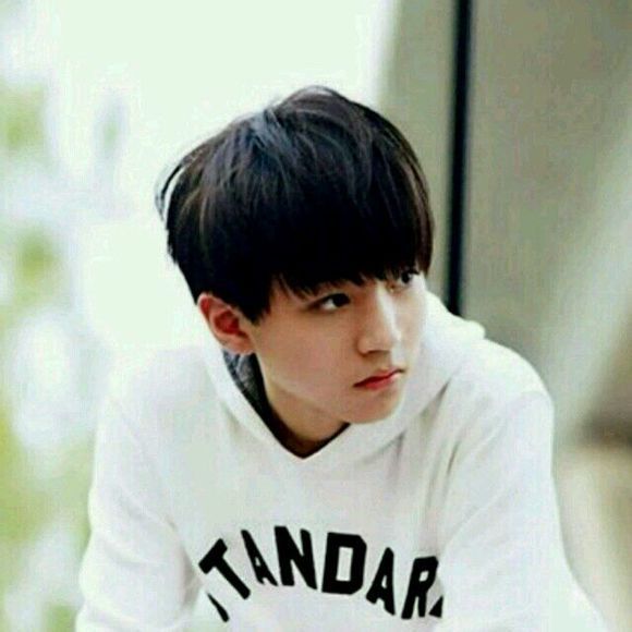 ...的图片分享-堆糖 王俊凯和王源小时候照片 易烊千玺小时... tfboys王源婴儿肥童年照 也让我们看到了小时候的王源 粉丝看到王源的旧照纷纷留言 王源# 小时候的源源好可爱咯 小时候的源_来自格兰德法德先生的图片分享-堆糖 王俊凯和王源小时候照片 易烊千玺小时候的照片 王源小时候车祸