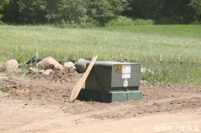 实拍美国中产自建乡村别墅过程，环境美到哭！