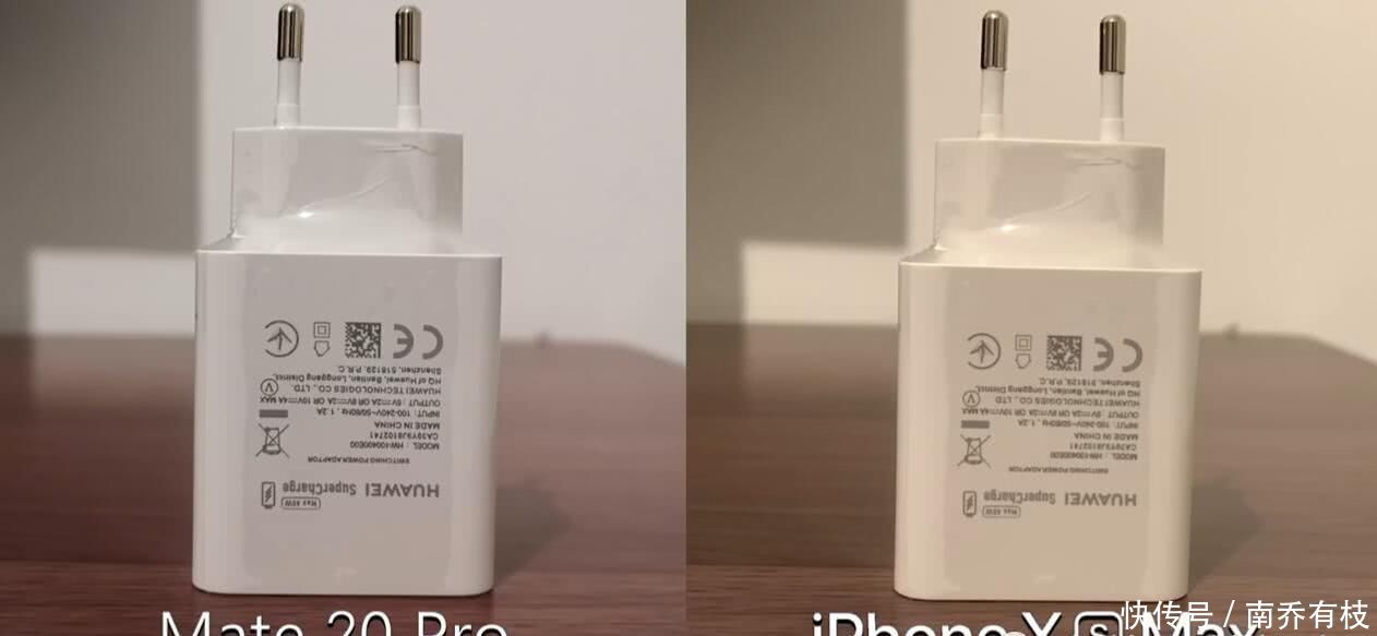 iPhoneXSMax对决华为Mate20Pro夜拍差距大