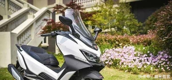 最适合摩旅的几款踏板车,第二款动力强劲,第三