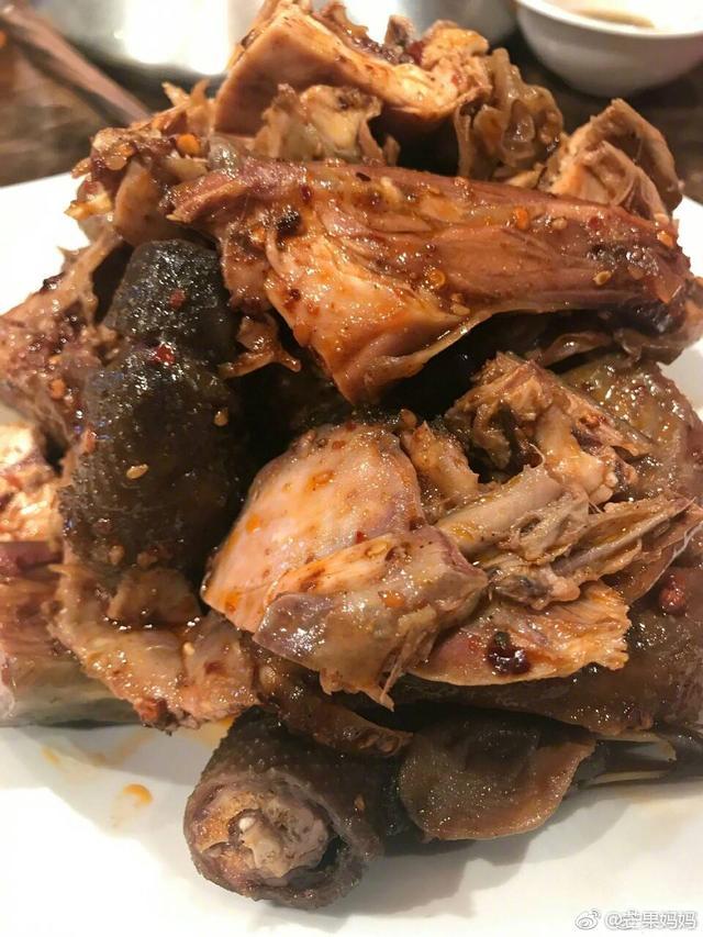 别再说谢娜势利眼了!这位男星能火全靠她一手