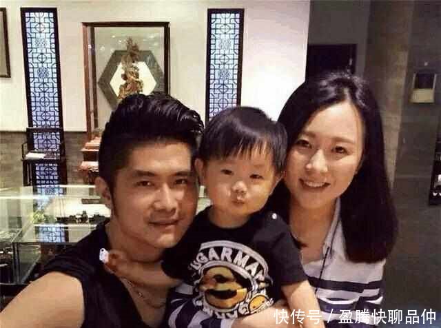 石头儿子结婚 t01fc827d6a5917caa2.jpg