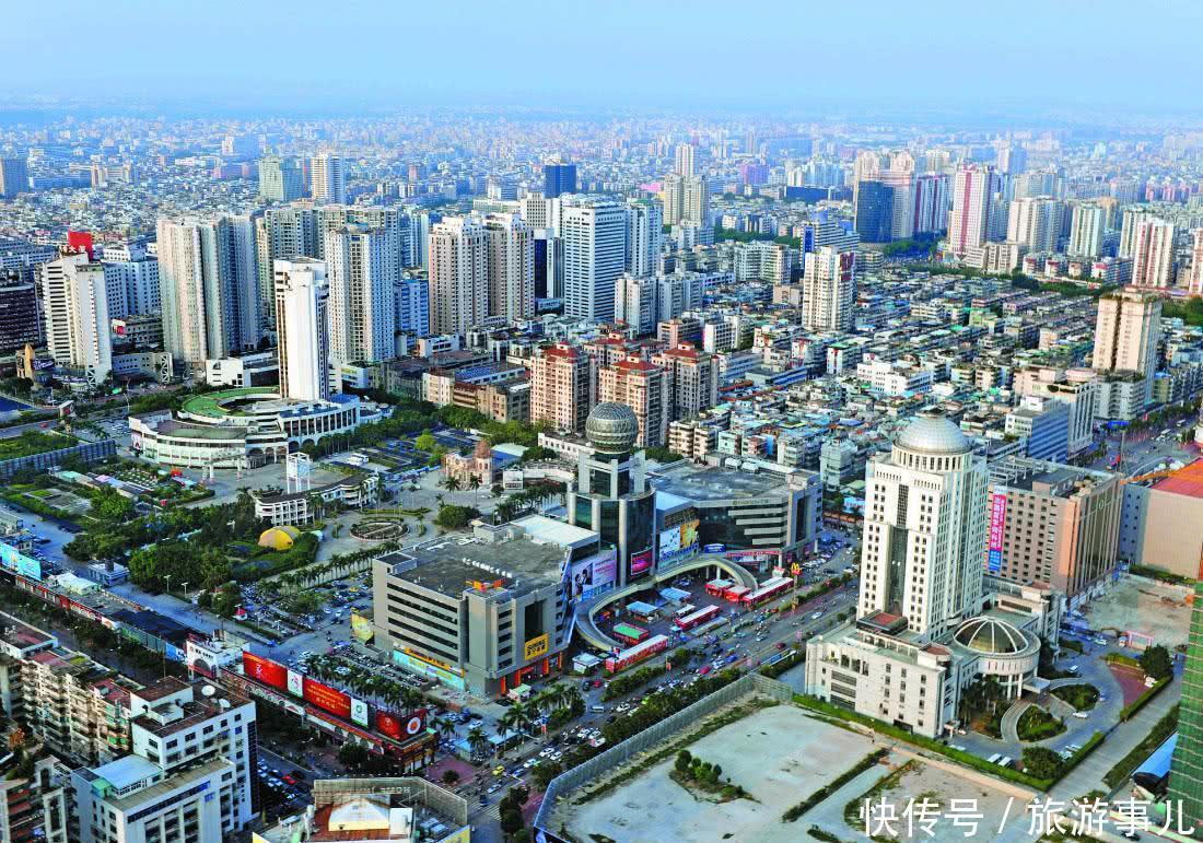 中国开放最早的经济特区,被誉为华南要冲,如