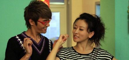 毛俊杰晒孕肚照, 身材纤细侧颜美炸天, 但腋窝下