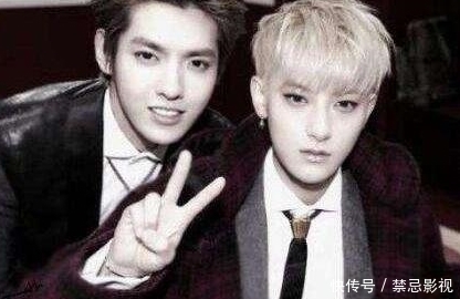 吴亦凡黄子韬罕见同框,两人拥抱冰释前嫌,画面