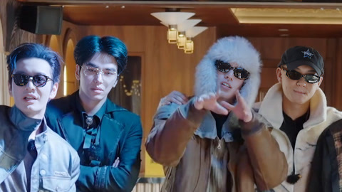 黄子韬为游戏面子不要也罢 邵子恒王鹤棣火车上唱嗨