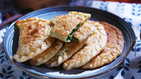 味蕾时光 外酥里嫩的韭菜盒子