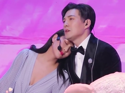 2019跨界歌王 只看TA 严屹宽夫妇同台演唱