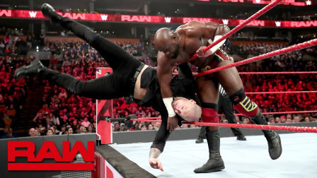 WWE RAW 2019 【RAW 03/25】赢了比赛还不满足 独狼赛后再发“世界末日”暴击阿波罗