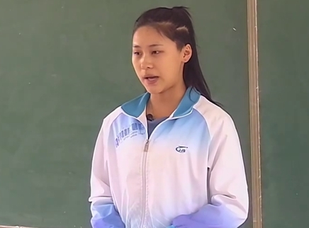 变形计 第12季 杨馥宇当众卸妆展露素颜