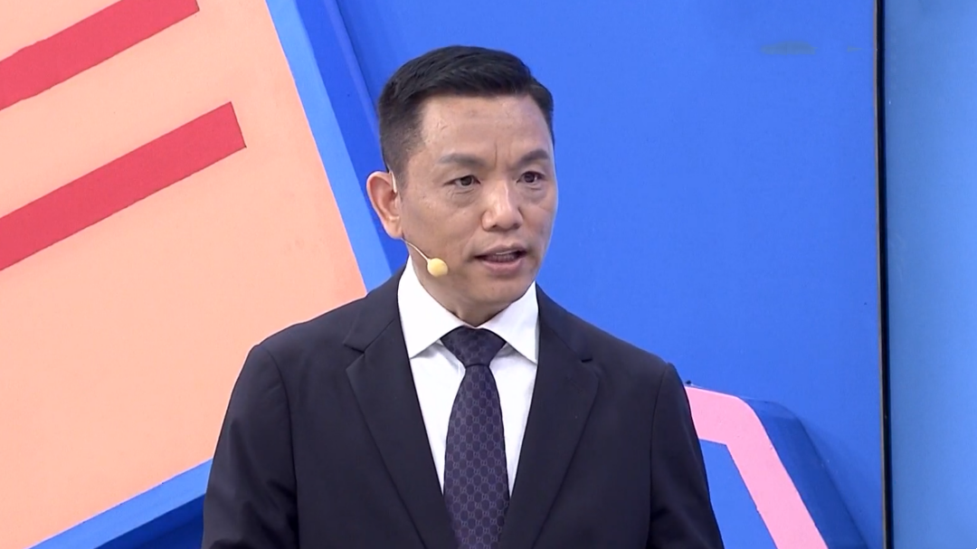 X诊所. 缺牙了伤不起 及早种上新牙是正解