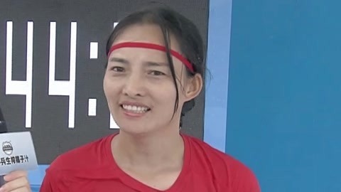 红队男女双杀终赢最高荣誉 队友变对手争夺汽车大奖