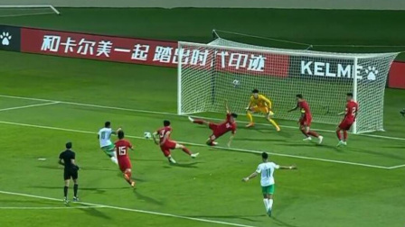 中国男足冲击2022世界杯 冯潇霆：徐新反穿裆值得提倡体现不服输 跟谁俩呢