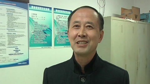 城市直通车 宿管大爷成网红