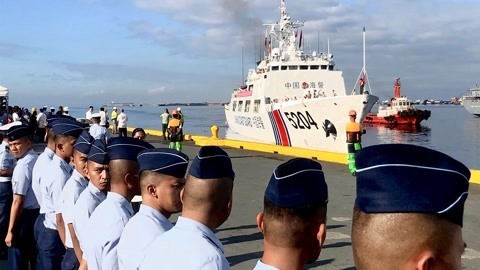 环球火力点 中国海警舰首次访菲