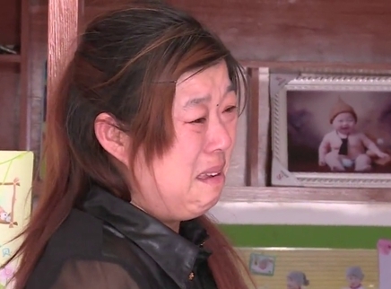 寻情记 12岁少年捡废品照顾患癌母亲