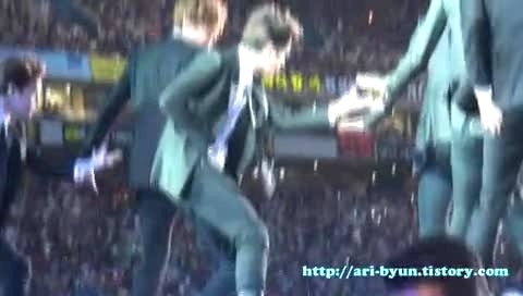 EXO Sorry Sorry 2012梦想演唱会 饭拍主白贤 12/05/12-EXO-K