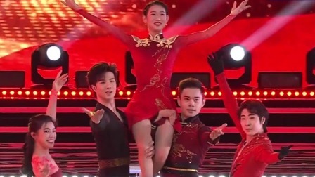 冰舞表演《我的祖国》，这场冰上盛宴绝美！