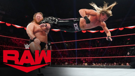 WWE RAW 2019 【RAW 09/30】重力机举着道夫齐格勒空中接力