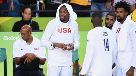 NBA流言收割机 篮网三巨头联手内幕曝光：欧文在3年前率先提议