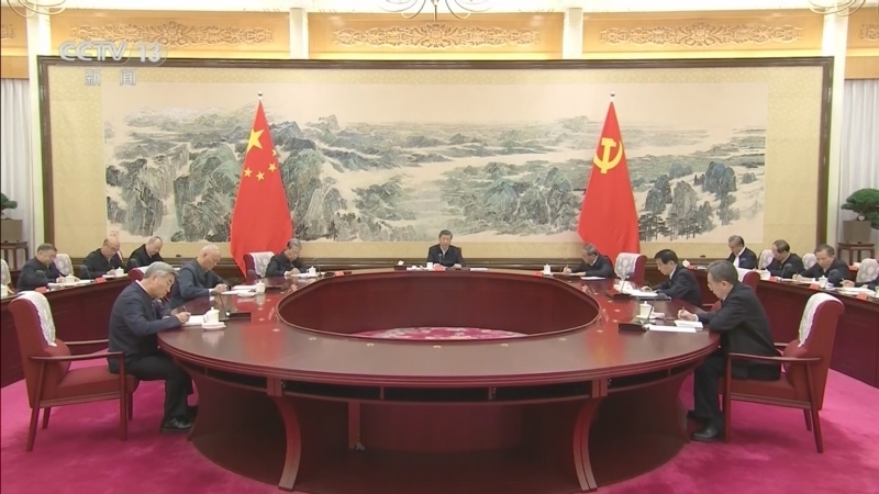 《午夜新闻》 20251227