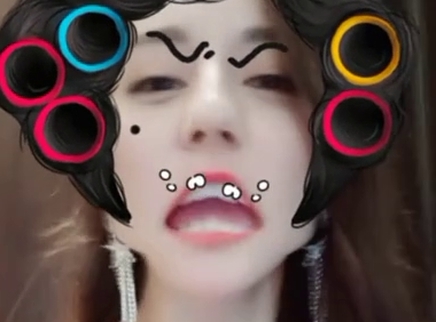 迪丽热巴变身包租婆？