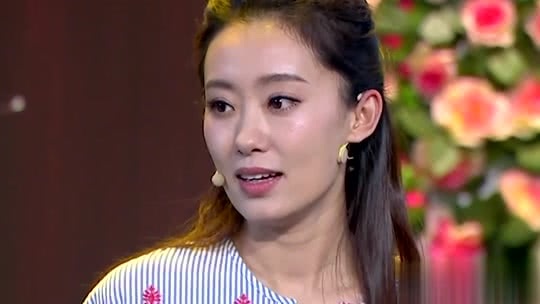 欢乐集结号 小翠摘下龅牙演绎楞媳妇上门
