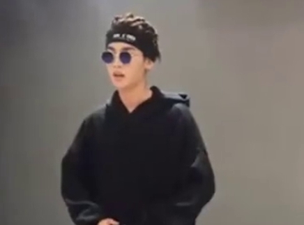 娱乐新鲜爆 Justin黄明昊练舞视频曝光