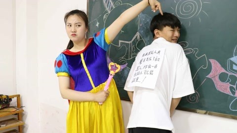 冬冬变成机器人，只有100包粘土才能救他，看小小如何拆穿他