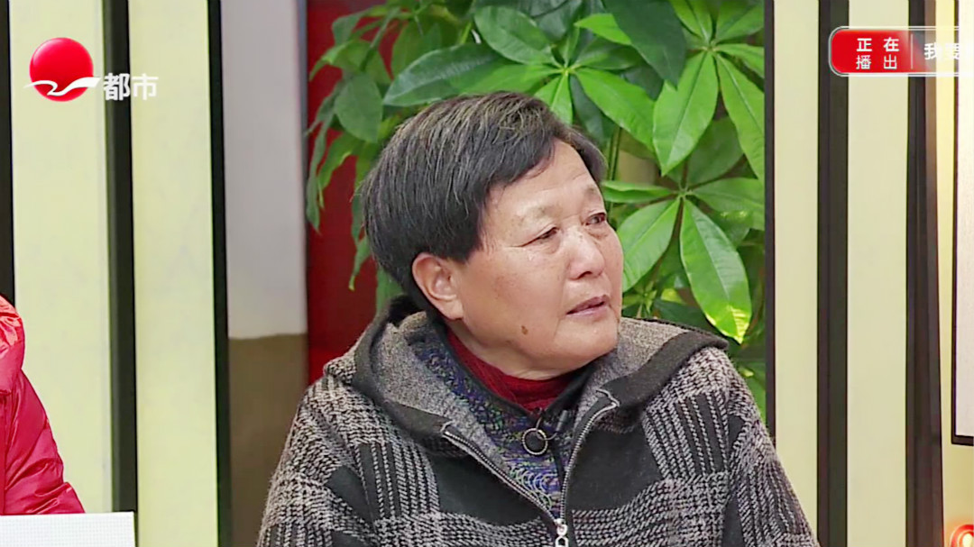 父母的银行卡为何突然“不翼而飞”？