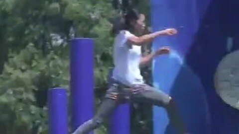 男生女生向前冲 嘉峪关夜光美女来闯关