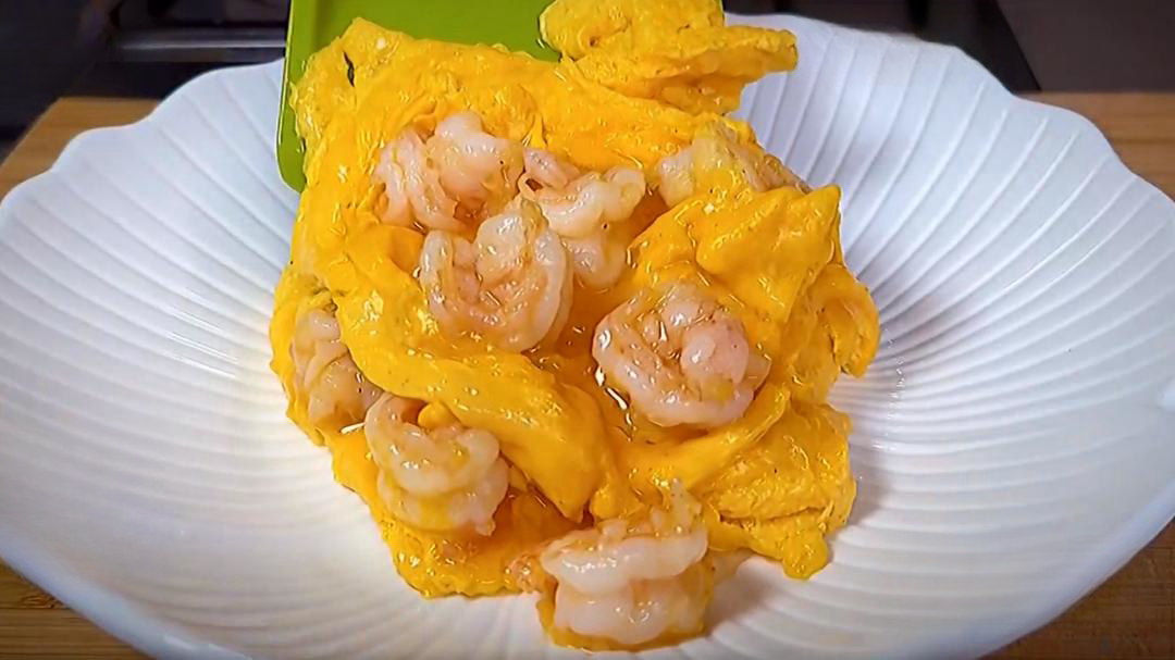 人气美食 秋冬餐桌美味 滑蛋虾仁