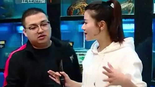 人气美食 河鱼一锅鲜”滋味浓！一口喝出外婆味