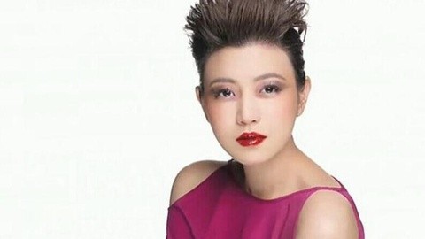 壹周联播 陈妍希撑爆衣 杨幂范爷装嫩