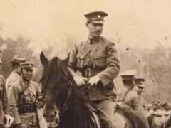 淞沪会战暴露问题，蒋决心整顿军队