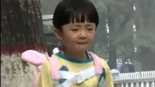 老爸老妈看我的 西宁女汉子斗摄像怪叔叔
