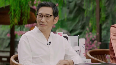斯文江南第3季 王劲松深情演绎朱自清《背影》 蕴含情怀触动人心