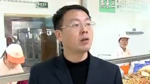 播报多看点 中南大学外卖热 学生自组送食堂