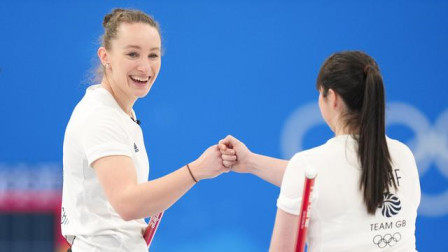 冬奥女子冰壶英国队单局四分 击败日本夺得金牌