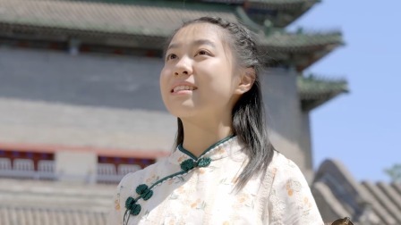 京腔京韵的《北京城》传递中国声音