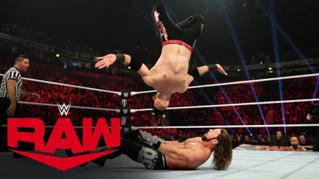 WWE RAW 2019 【RAW 11/11】毒蛇背后长眼睛，发超帅RKO