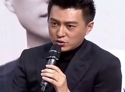 娱乐急先锋 靳东精英人设崩塌血泪史