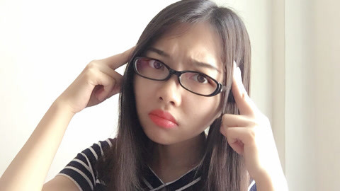 粤讲越好玩 木心先生的《从前慢》 被广东妹子用粤语朗诵也很动听