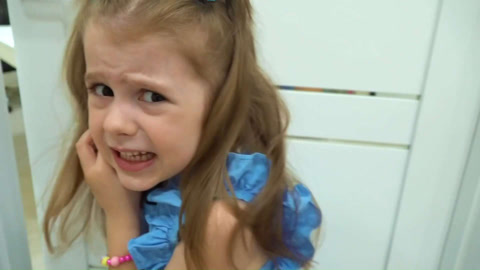 伊娃去检查牙齿