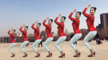 2019抒情大气广场舞《雨中泪》歌曲好听舞姿欢快