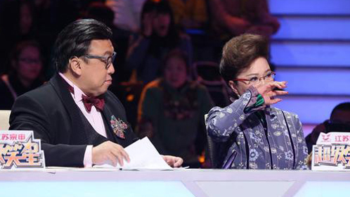 超强二人转引爆全场，夫唱妇随默契配合！蔡明：这才叫把观众燃烧起来